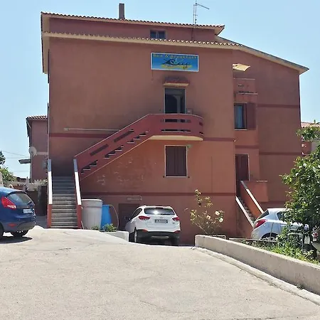 Guest House Tra Rocce E Mare-2