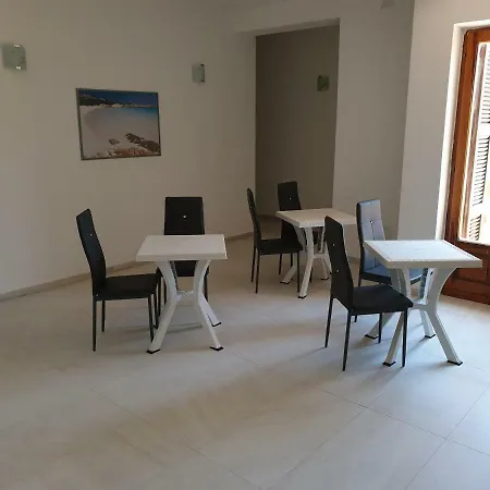 Guest House Tra Rocce E Mare-3